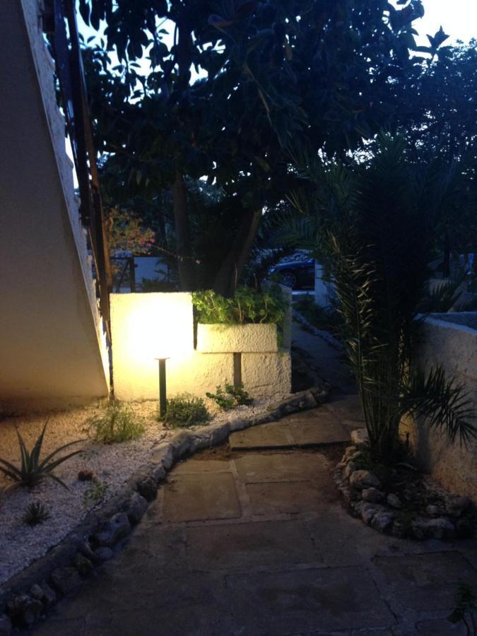 Residence Calarossa Terrasini Pokoj fotografie